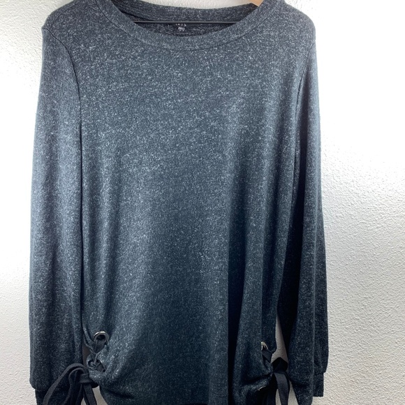 iris Sweaters - Grey Sweater With Ties